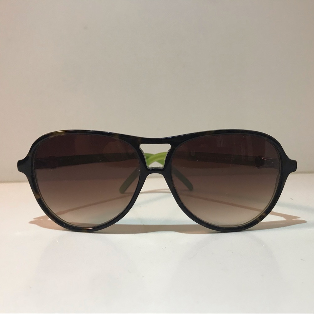 Robert Marc tortoise sunglasses w/ case & cloth